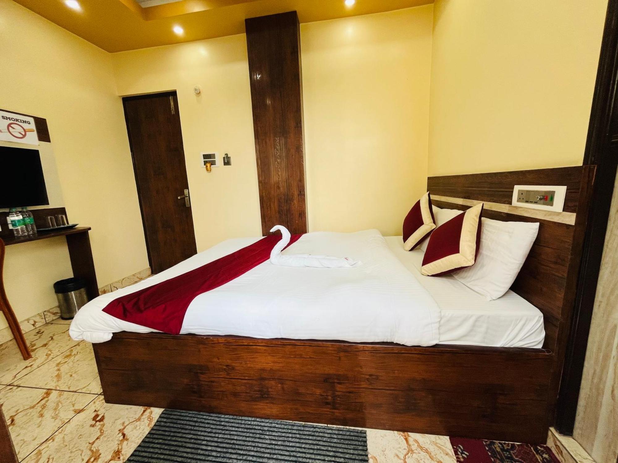 Hotel Kanan Inn Kalkuta Zewnętrze zdjęcie