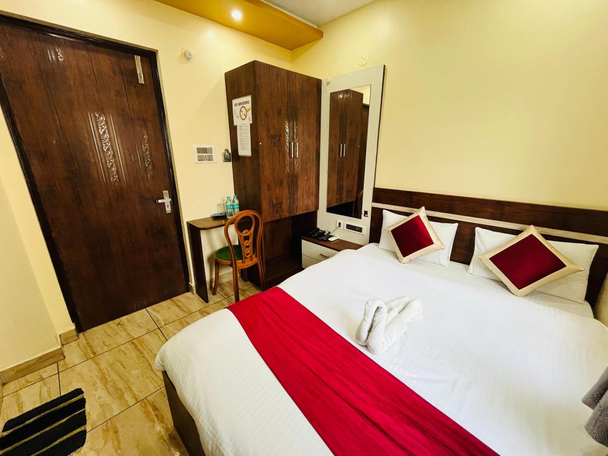 Hotel Kanan Inn Kalkuta Zewnętrze zdjęcie