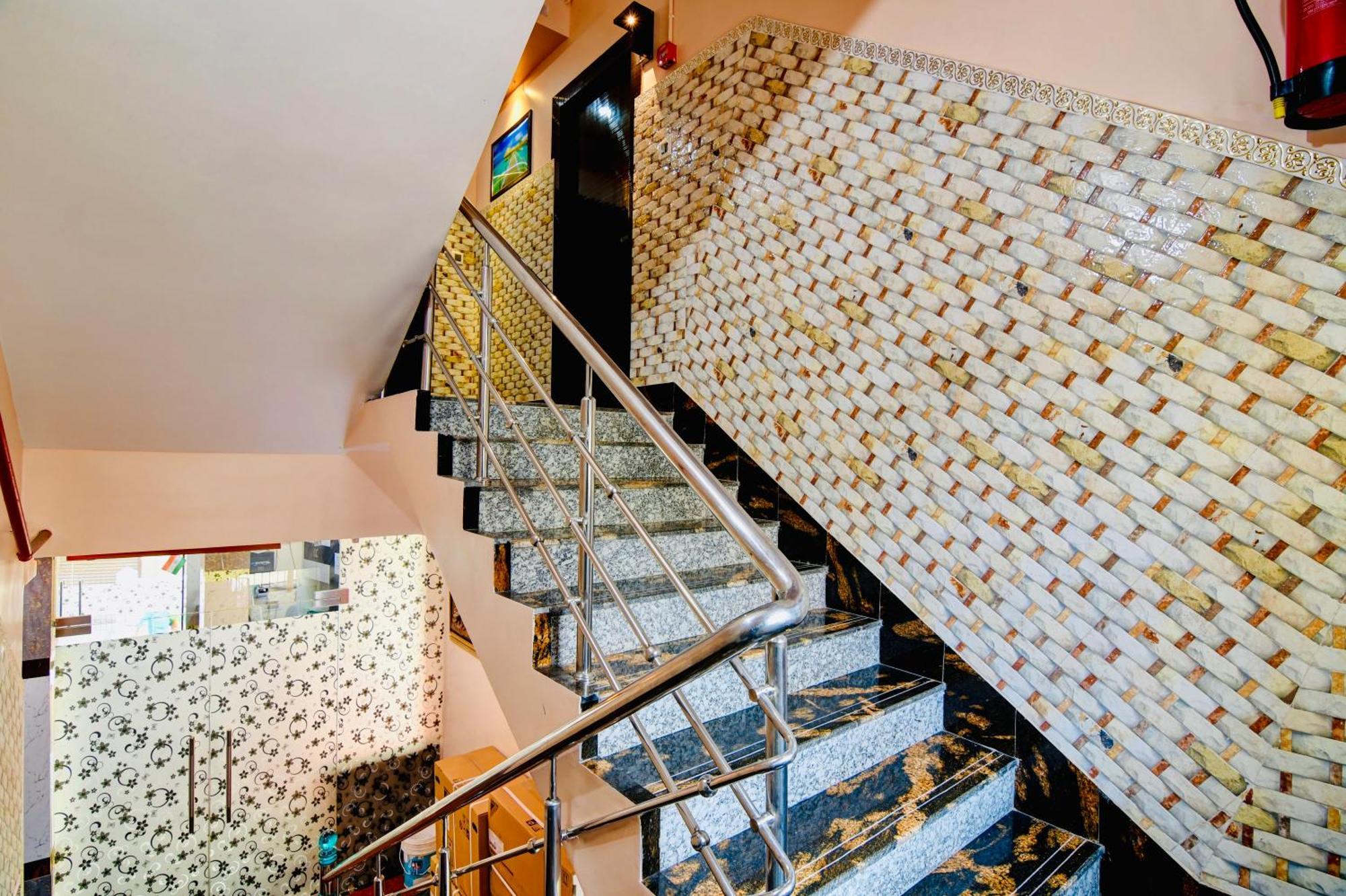 Hotel Kanan Inn Kalkuta Zewnętrze zdjęcie
