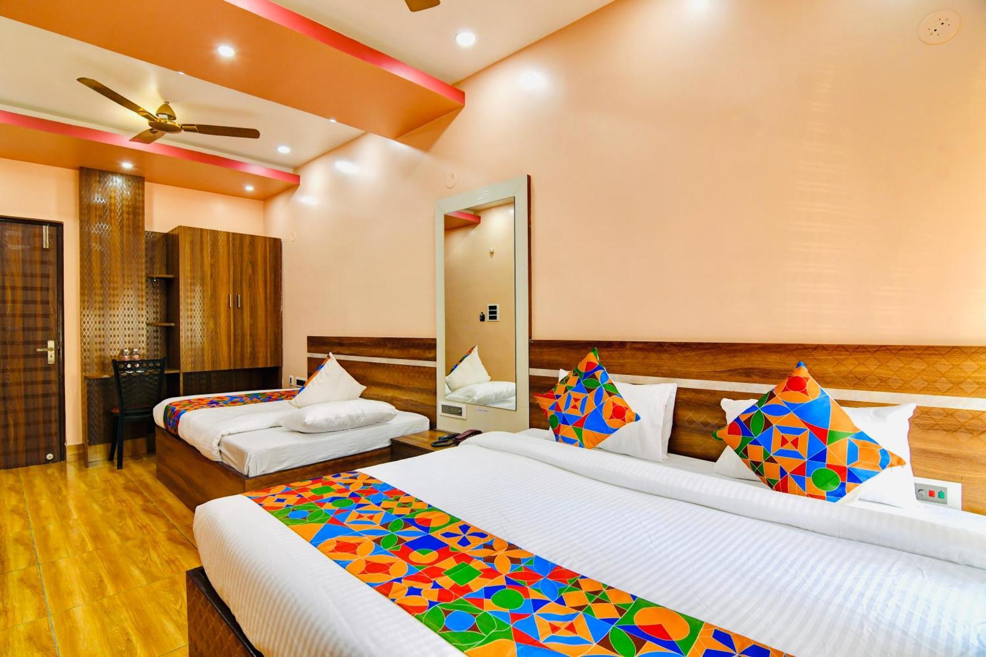 Hotel Kanan Inn Kalkuta Zewnętrze zdjęcie
