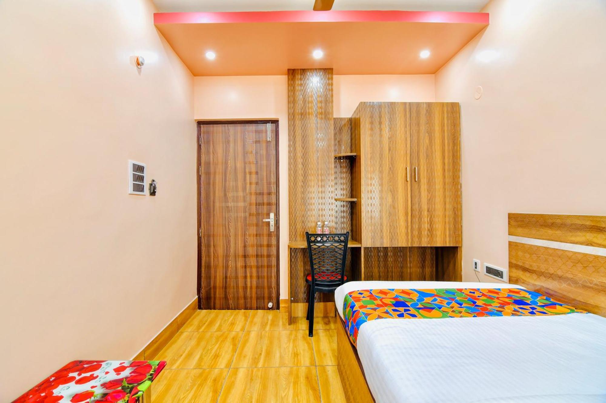 Hotel Kanan Inn Kalkuta Zewnętrze zdjęcie